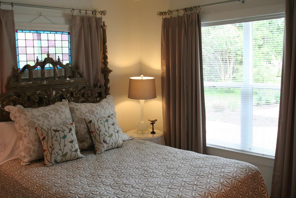 Bear Creek Cottage Manchaca Екстериор снимка