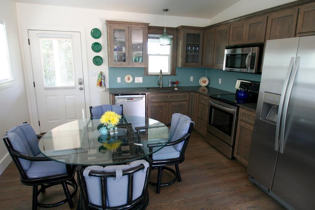 Bear Creek Cottage Manchaca Екстериор снимка
