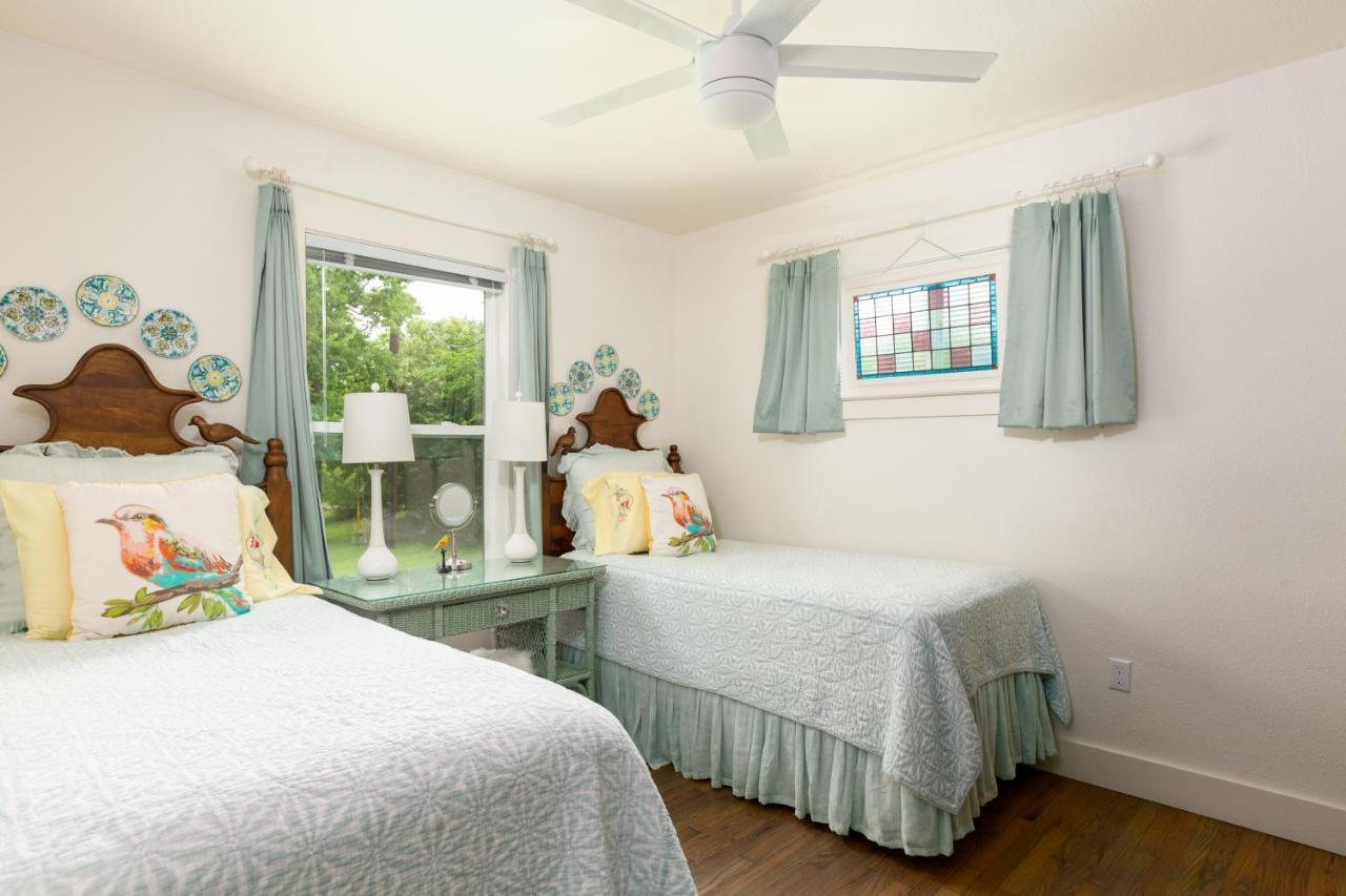 Bear Creek Cottage Manchaca Екстериор снимка
