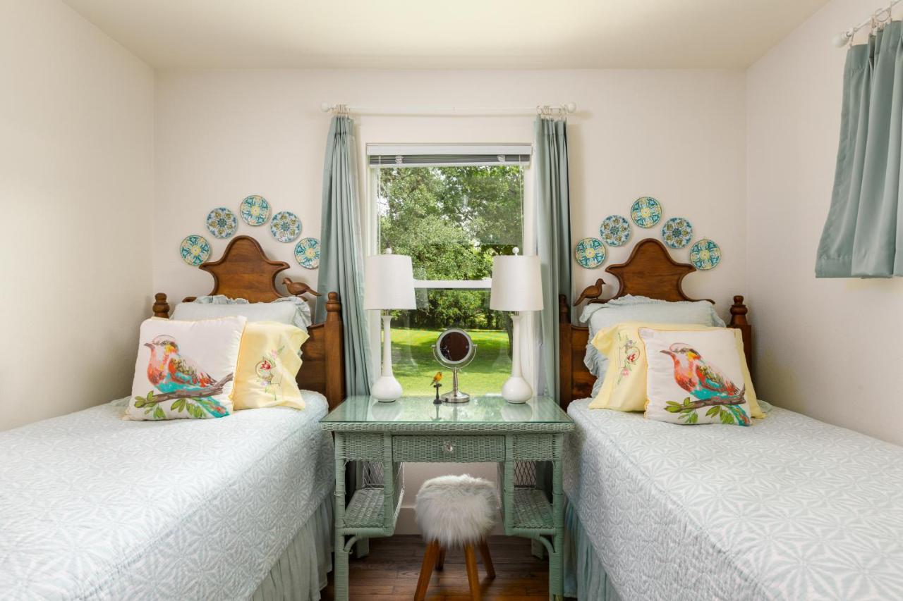 Bear Creek Cottage Manchaca Екстериор снимка